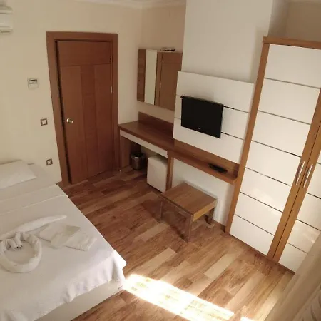 Alptekin Hotel 3*