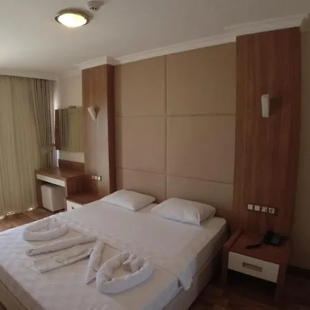 Alptekin Hotell 3*