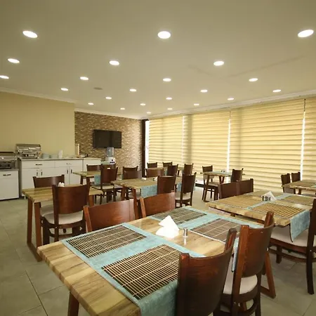 Alptekin Hotel 3*