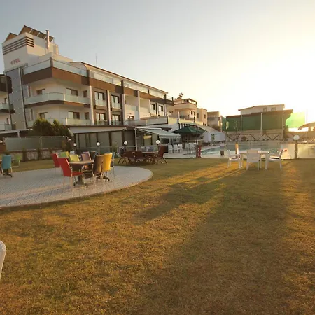 Alptekin Hotel 3*