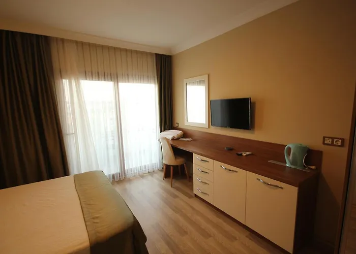 Alptekin Hotel Ürkmez